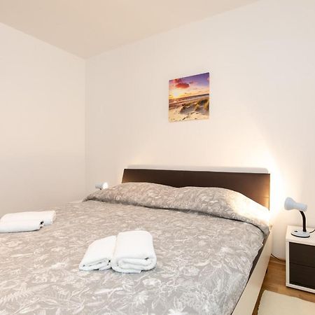 Justic Apartment Krk Town Exterior photo