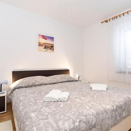 Justic Apartment Krk Town Exterior photo