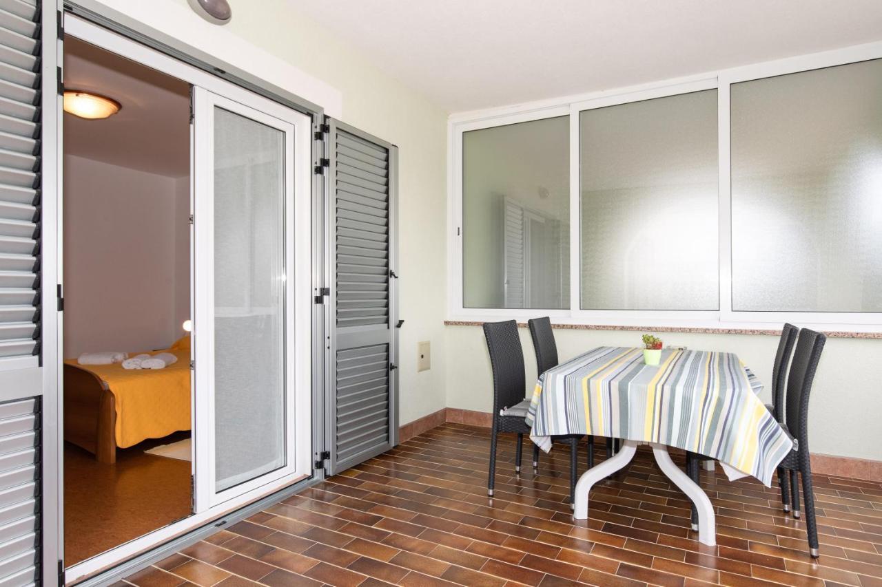 Justic Apartment Krk Town Exterior photo