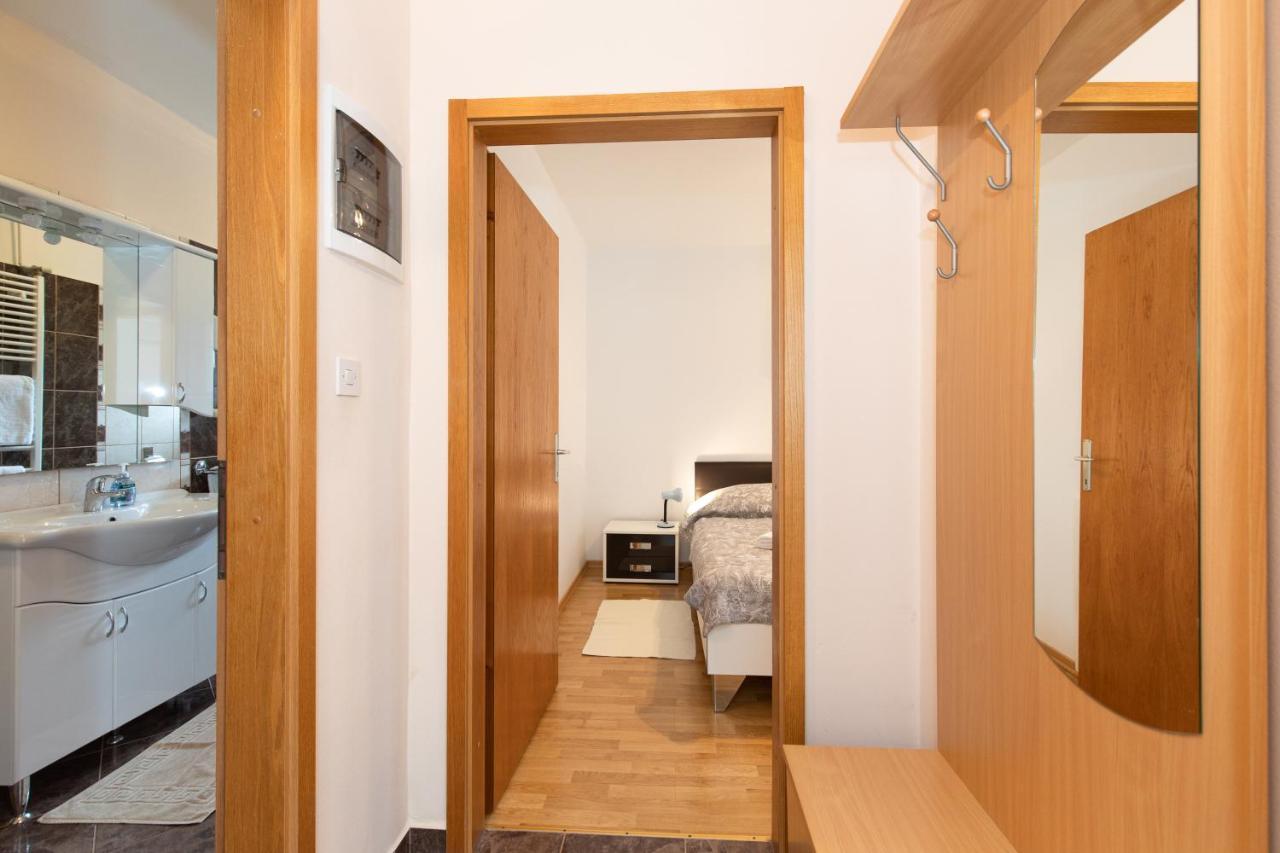 Justic Apartment Krk Town Exterior photo