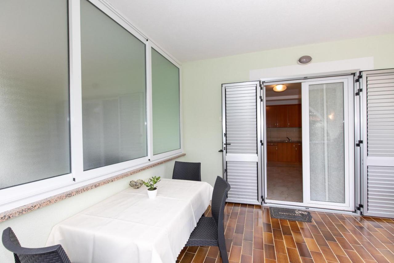 Justic Apartment Krk Town Exterior photo