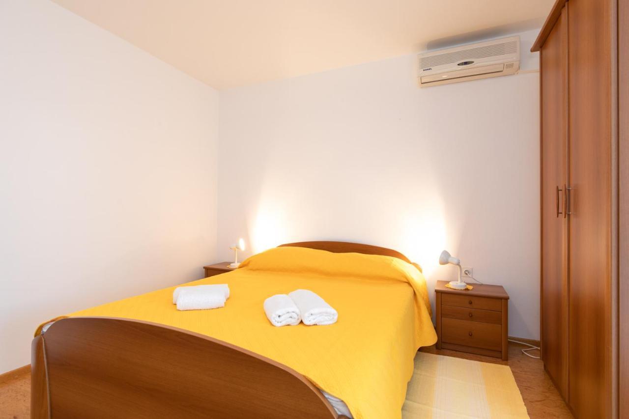Justic Apartment Krk Town Exterior photo