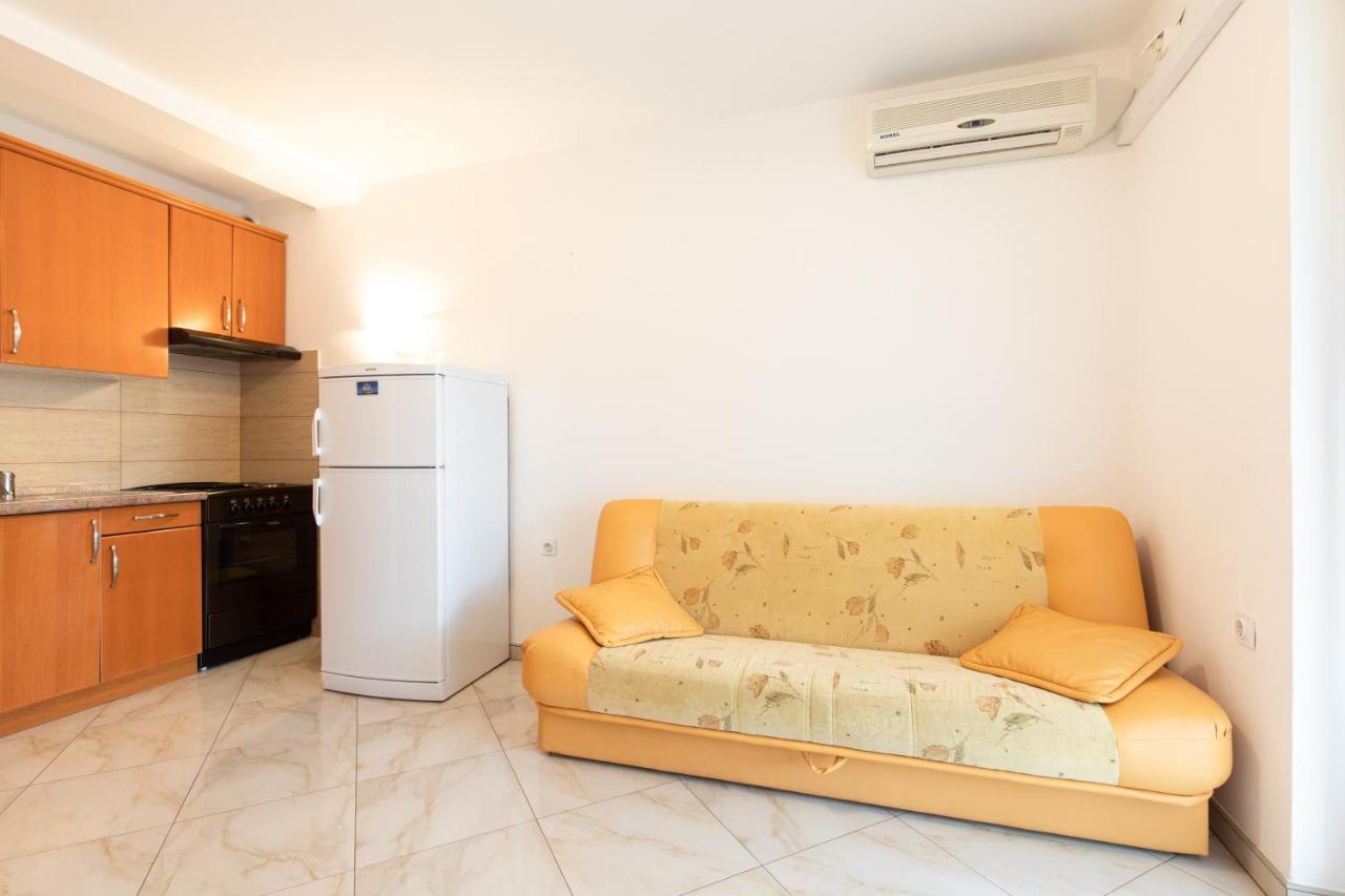 Justic Apartment Krk Town Exterior photo