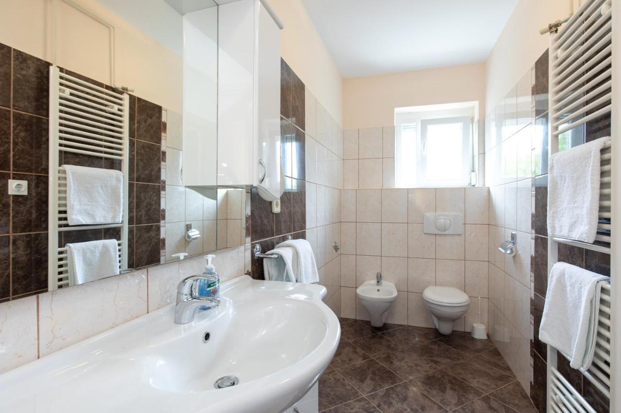 Justic Apartment Krk Town Exterior photo
